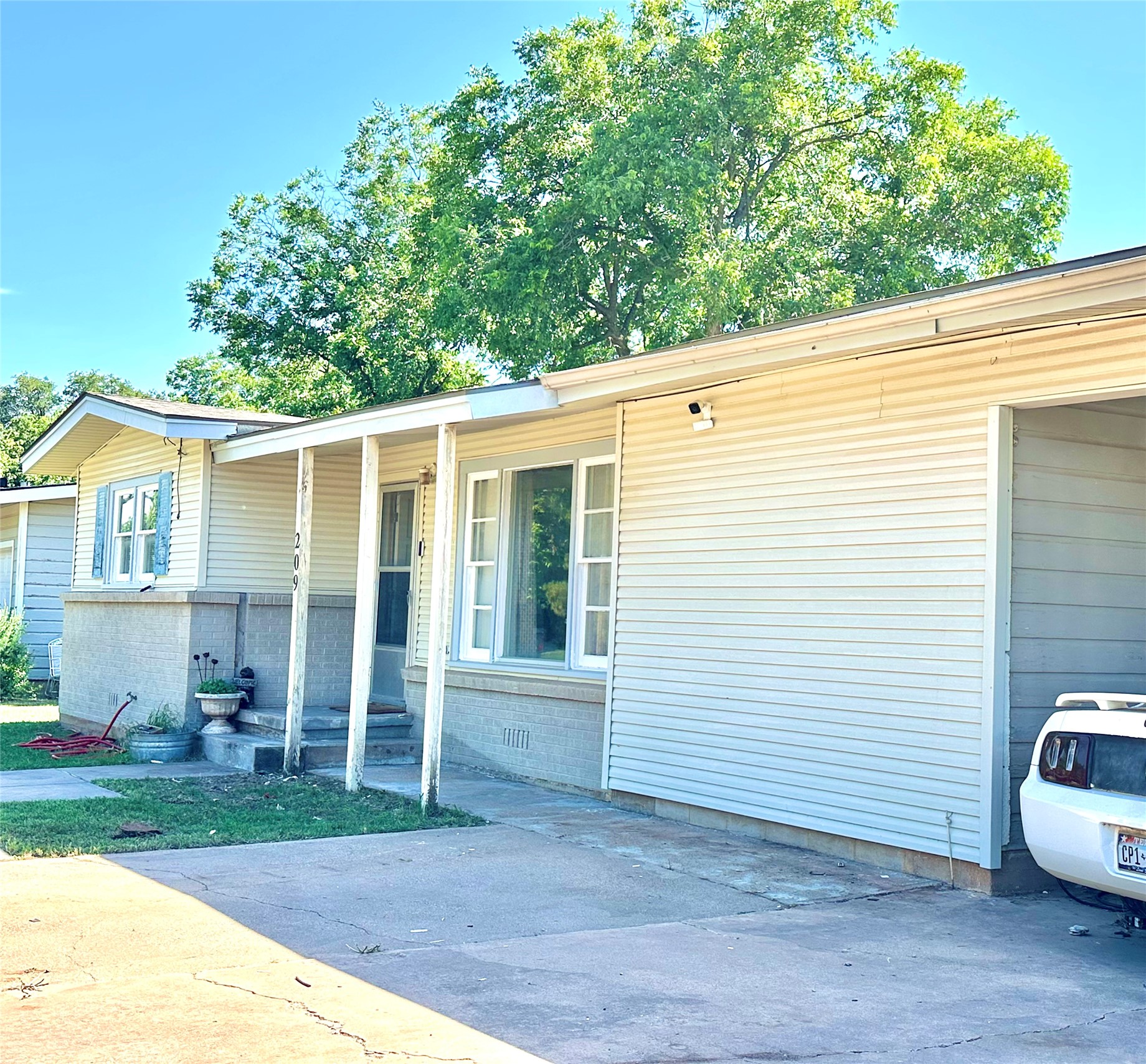 209 Laurel Drive Winters TX 79567