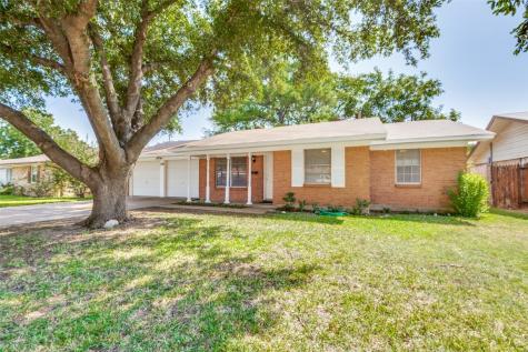 1110 Patricia Street Irving TX 75060