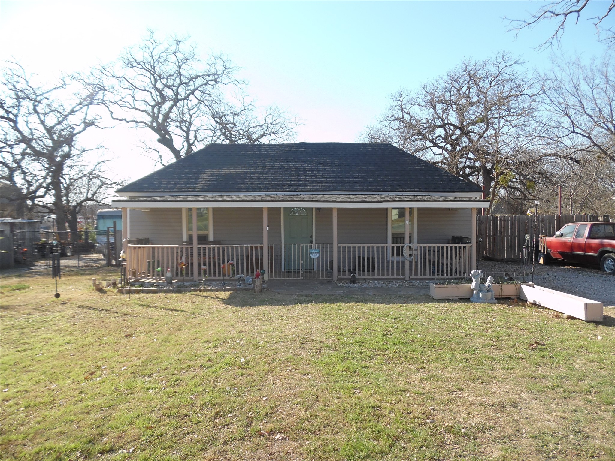 1307 N Elm Street Weatherford TX 76086