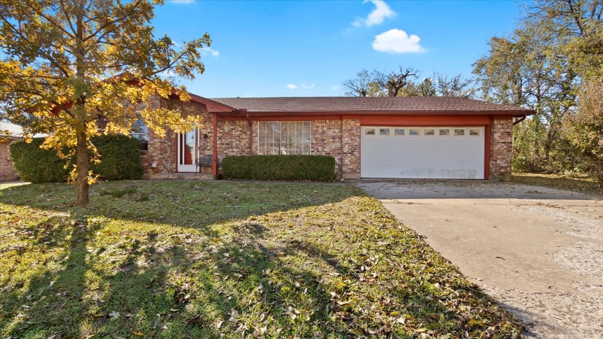 204 W Vernon Street Bells TX 75414