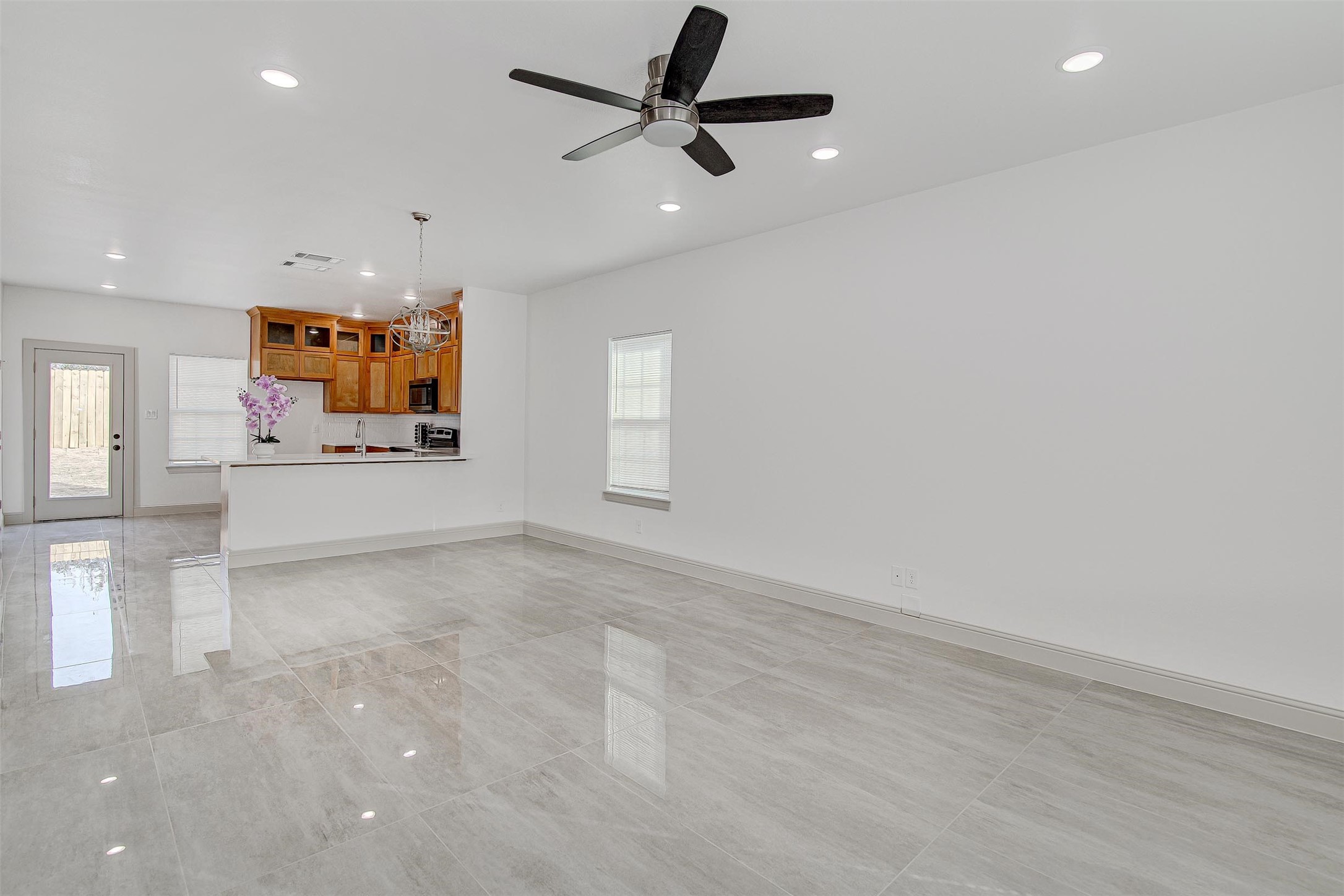 3155 N Glen Garden Drive N Fort Worth TX 76119