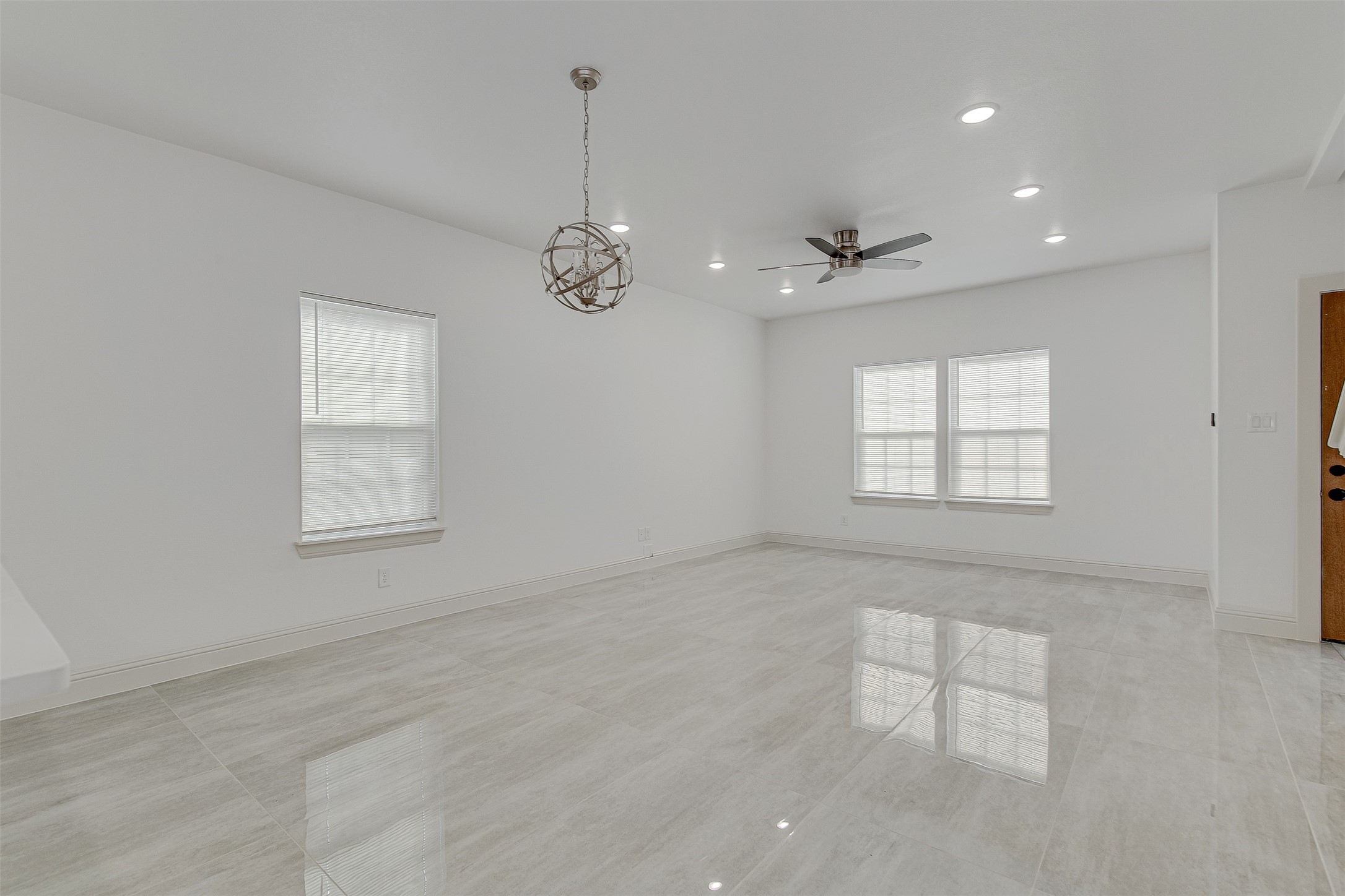 3155 N Glen Garden Drive N Fort Worth TX 76119