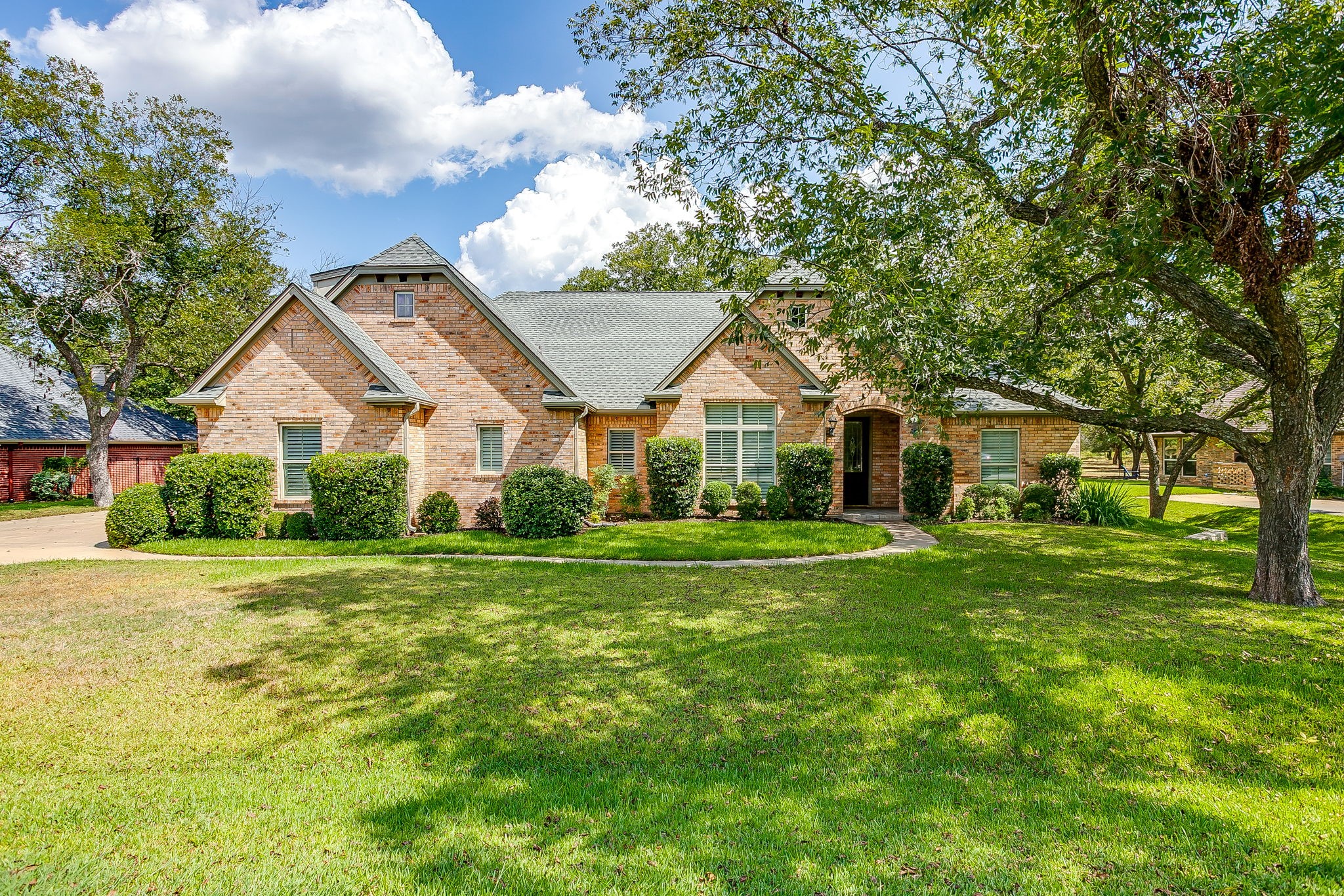 9323 Monticello Drive Granbury TX 76049