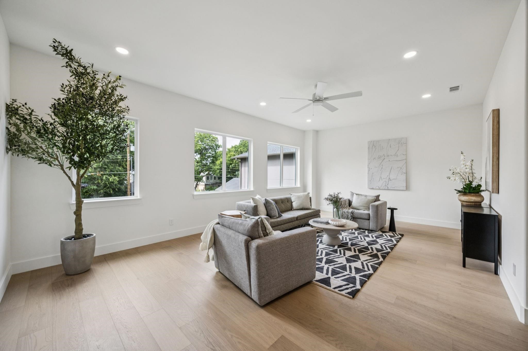 6244 Richmond Avenue Dallas TX 75214