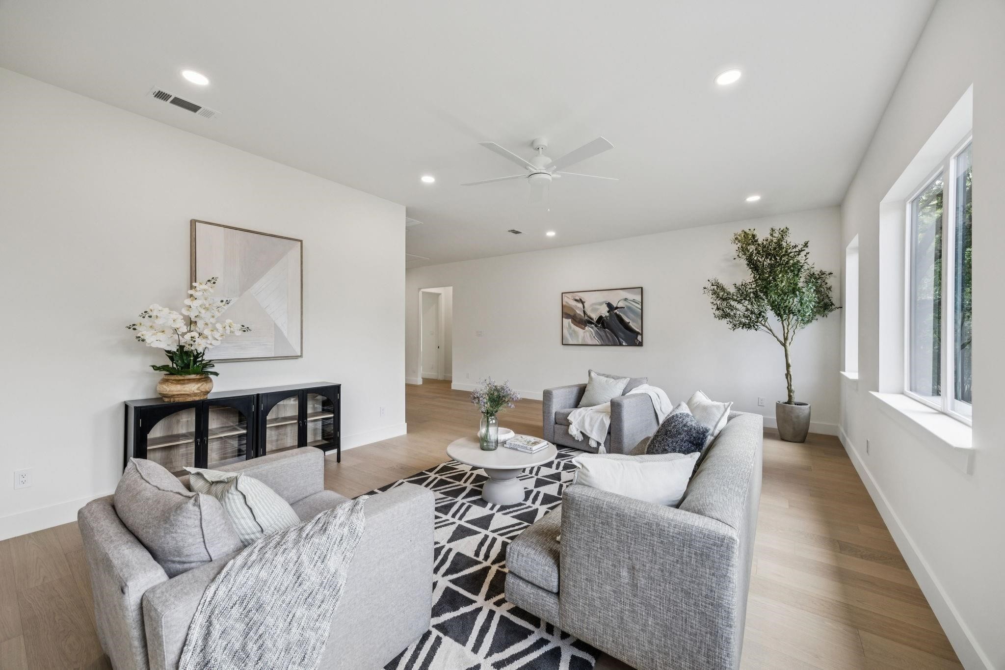 6244 Richmond Avenue Dallas TX 75214
