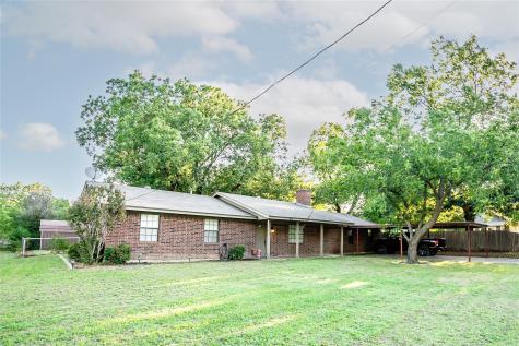306 W Cottonwood Street Nocona TX 76255