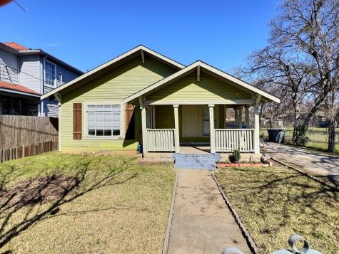 217 W Suffolk Avenue Dallas TX 75208