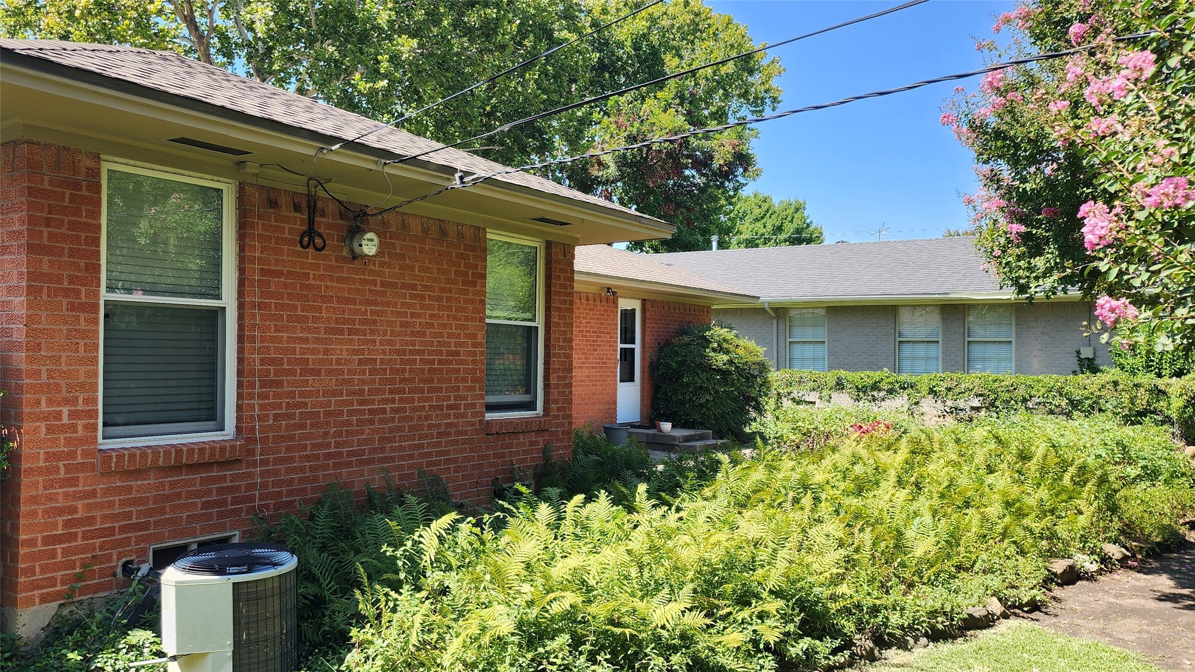 9130 Leaside Drive Dallas TX 75238