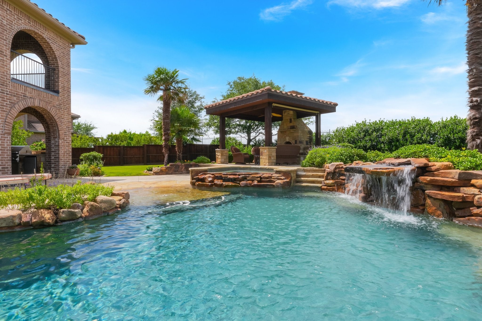 5859 Shoreside Bend Irving TX 75039