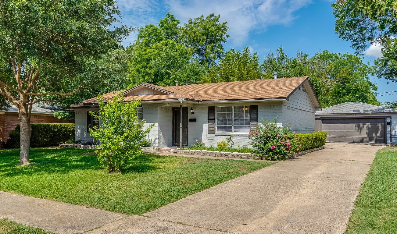 2705 Wembley Drive Garland TX 75041