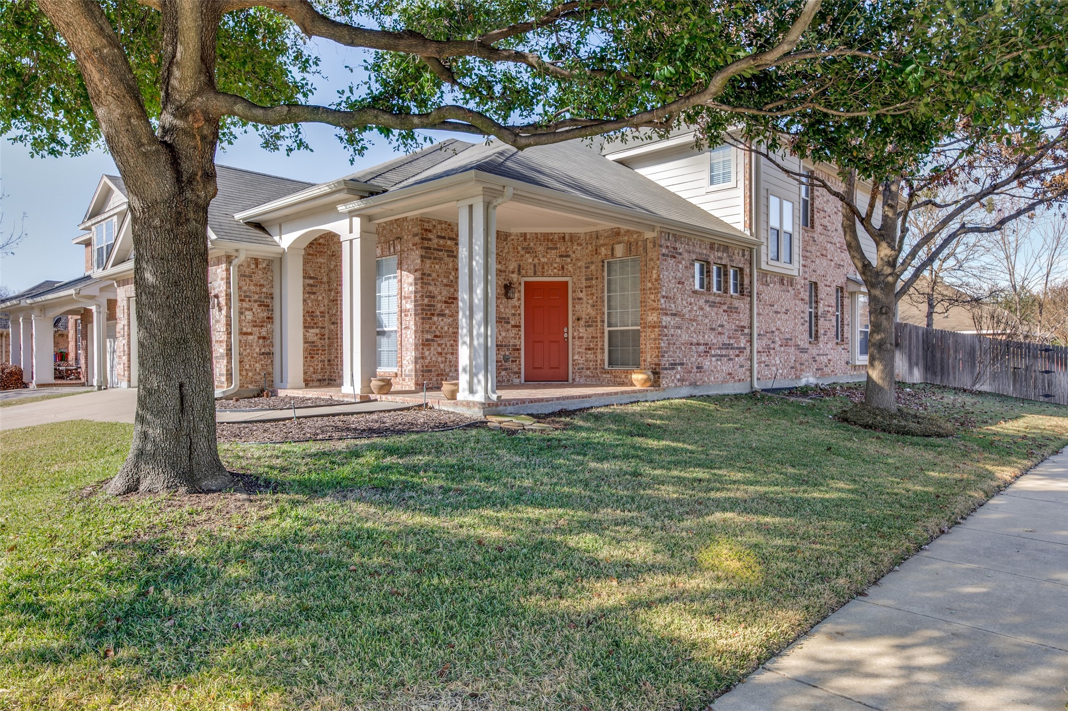 1001 Loblolly Pine Drive Arlington TX 76012