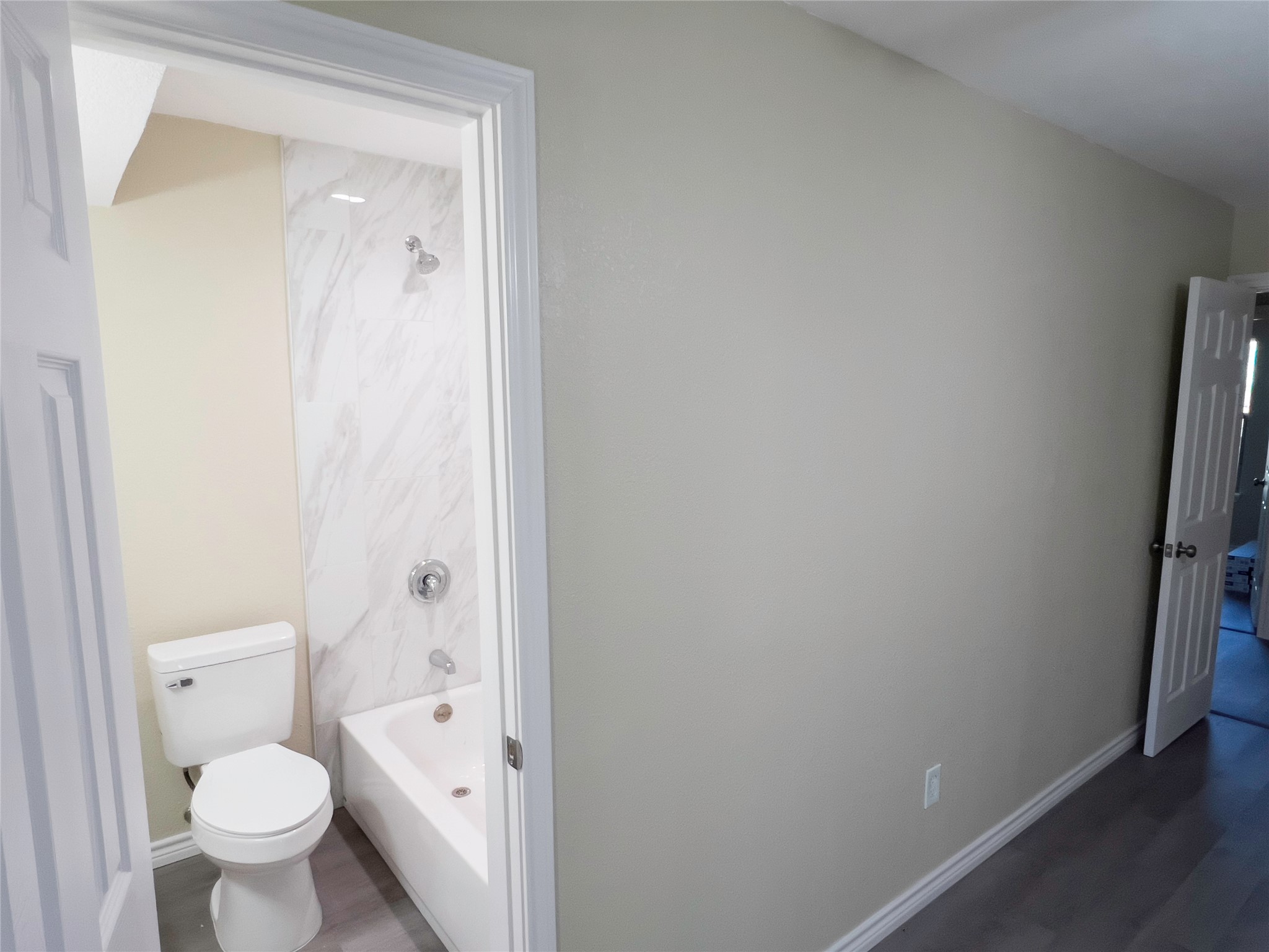 807 Crockett Midlothian TX 76065