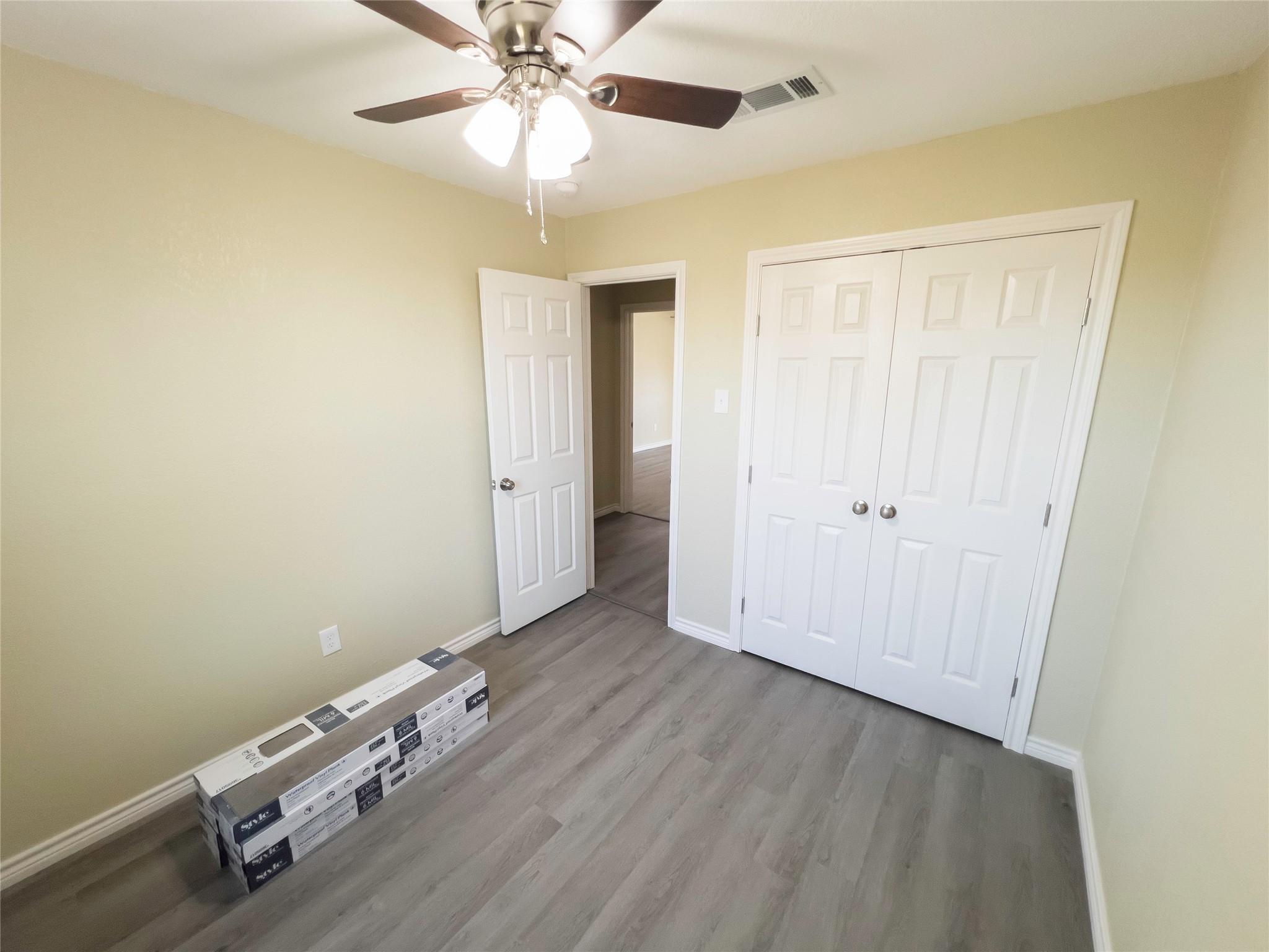 807 Crockett Midlothian TX 76065