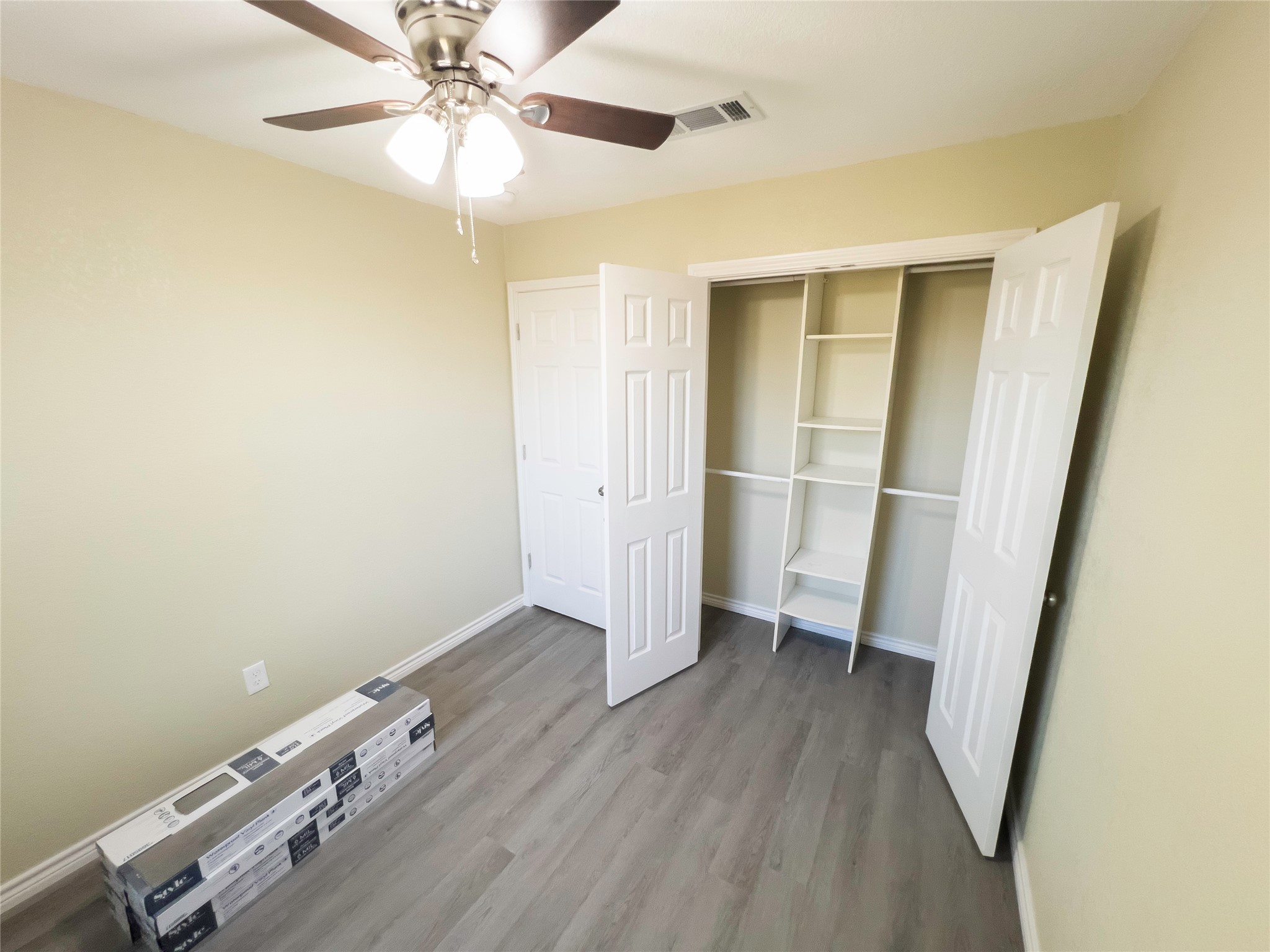 807 Crockett Midlothian TX 76065