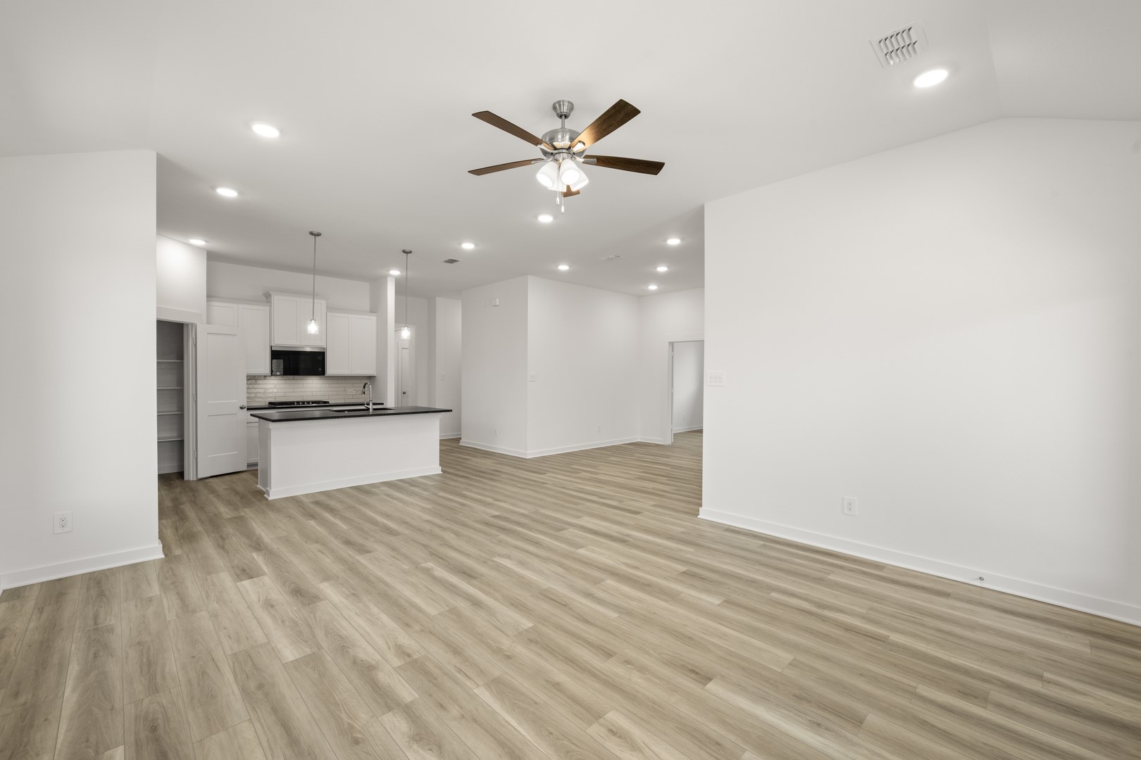 1321 Rothland Lane Red Oak TX 75154
