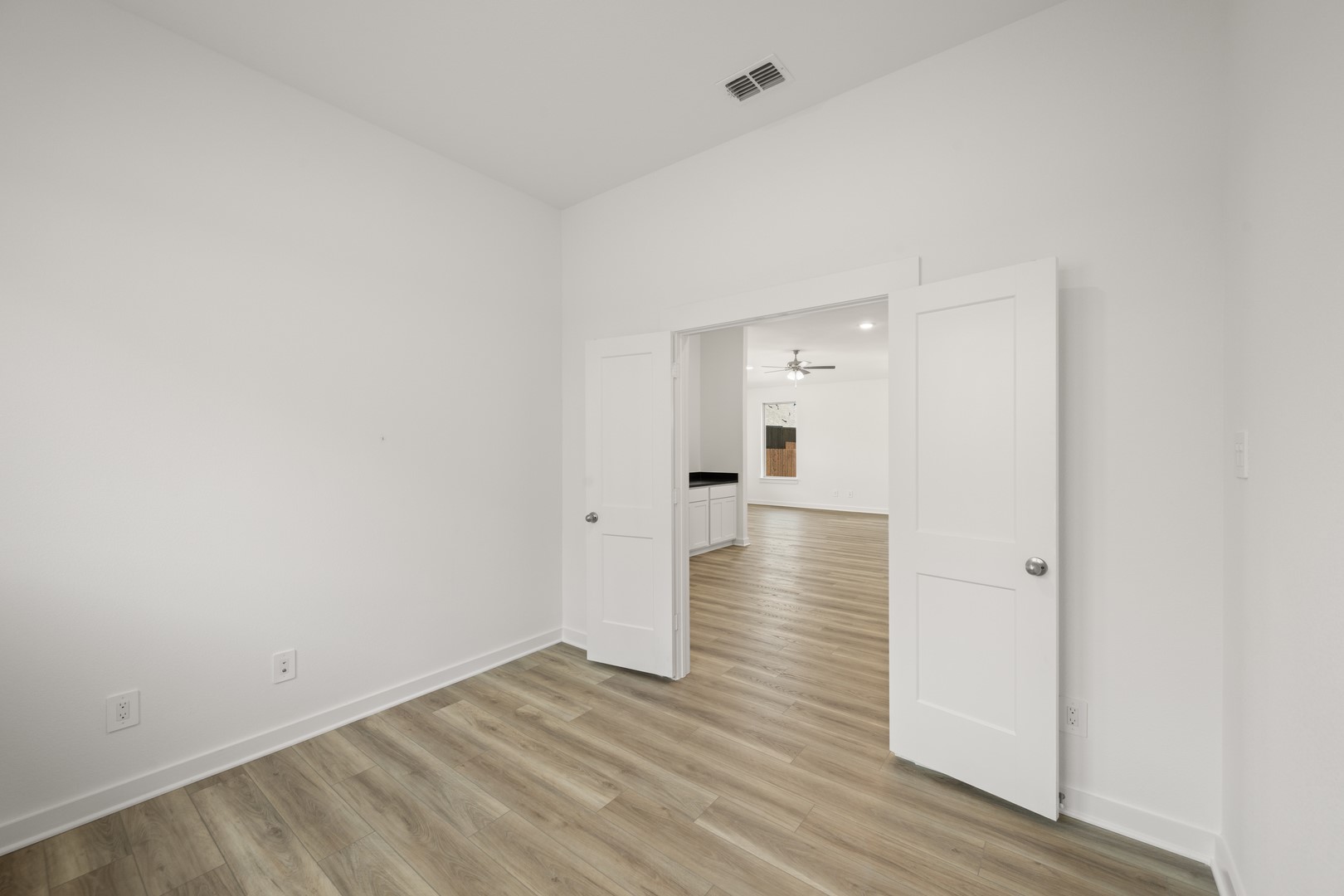 1321 Rothland Lane Red Oak TX 75154