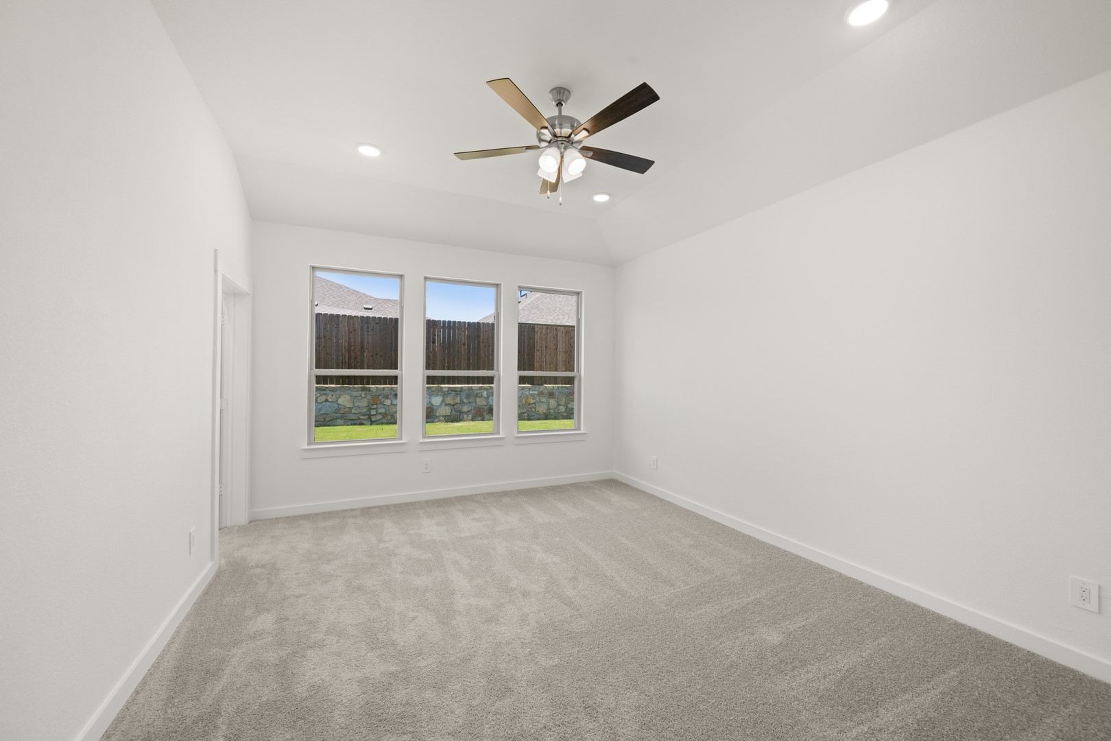 1321 Rothland Lane Red Oak TX 75154