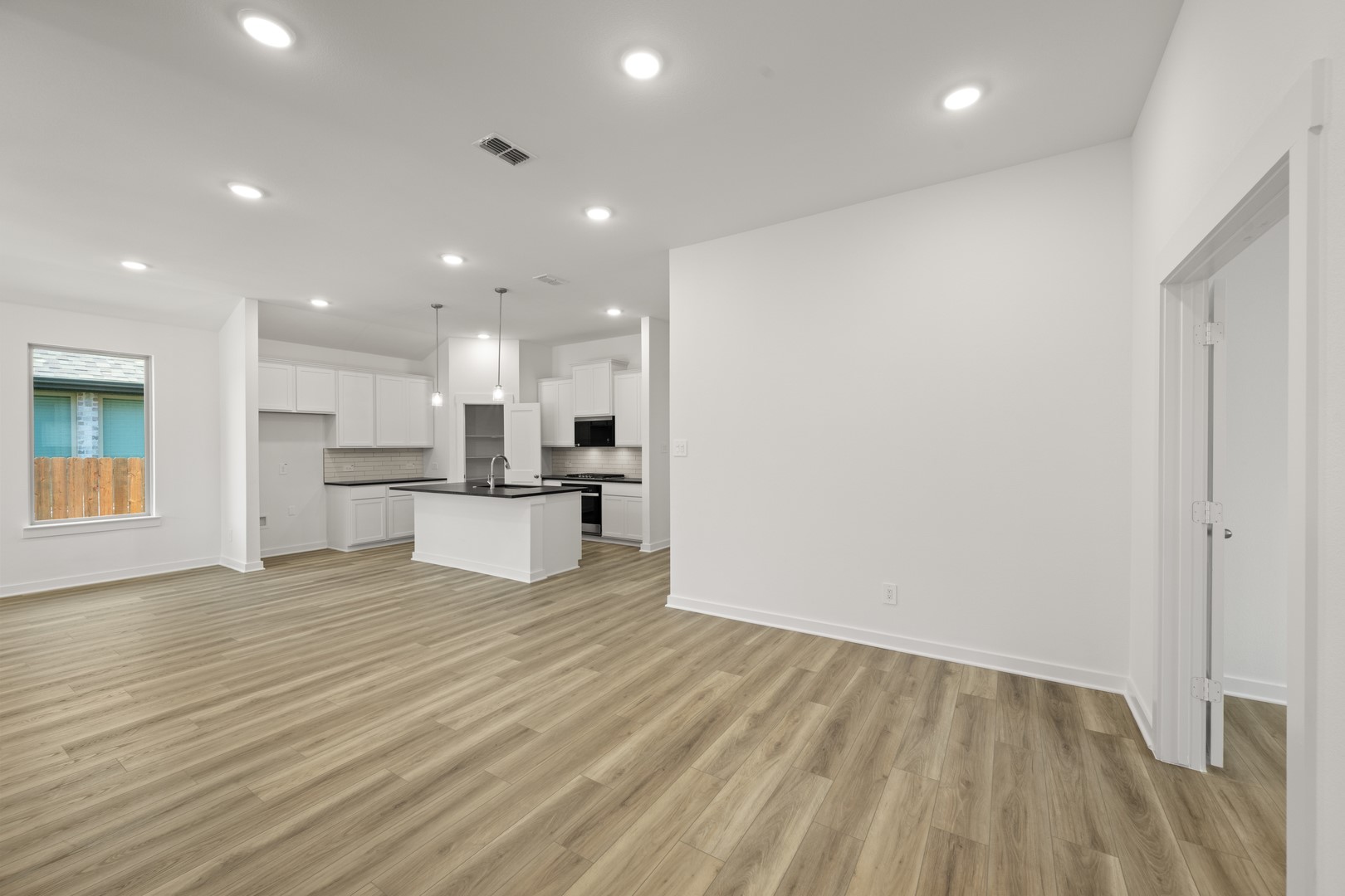 1321 Rothland Lane Red Oak TX 75154