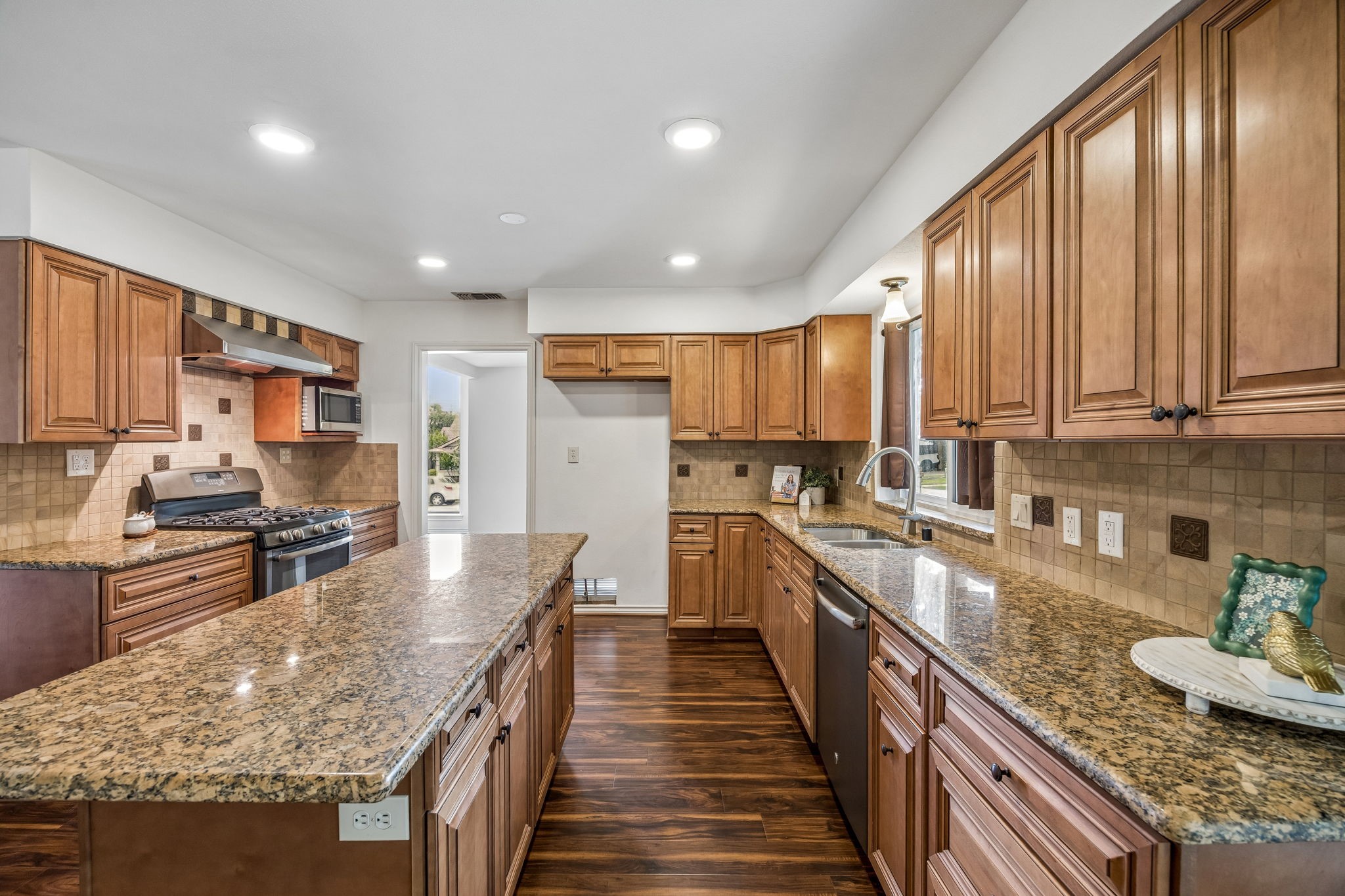 1017 Dartbrook Drive Plano TX 75075
