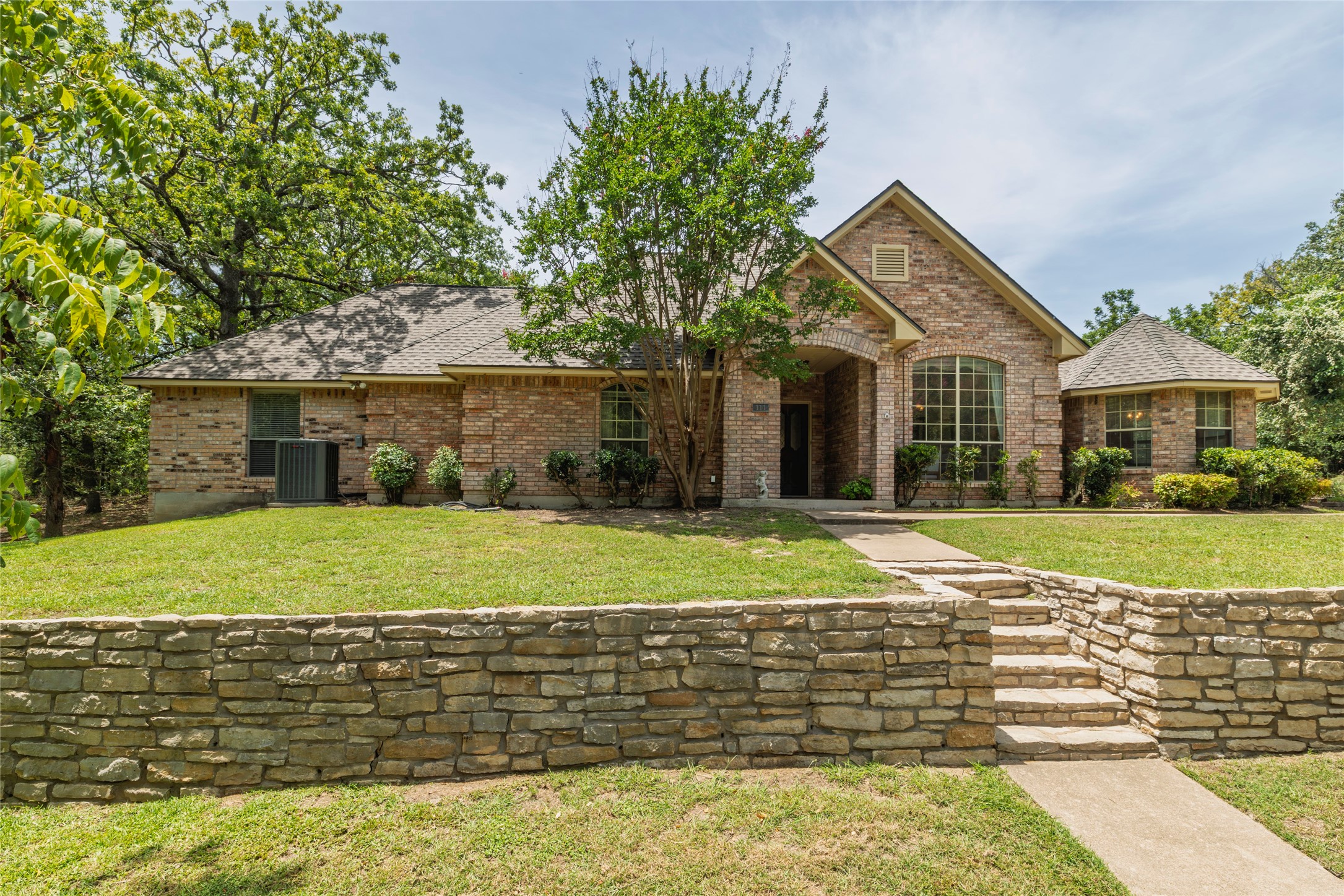 111 Florine Court Hudson Oaks TX 76087