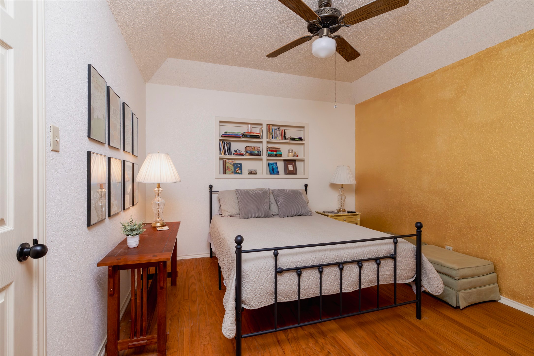 111 Florine Court Hudson Oaks TX 76087