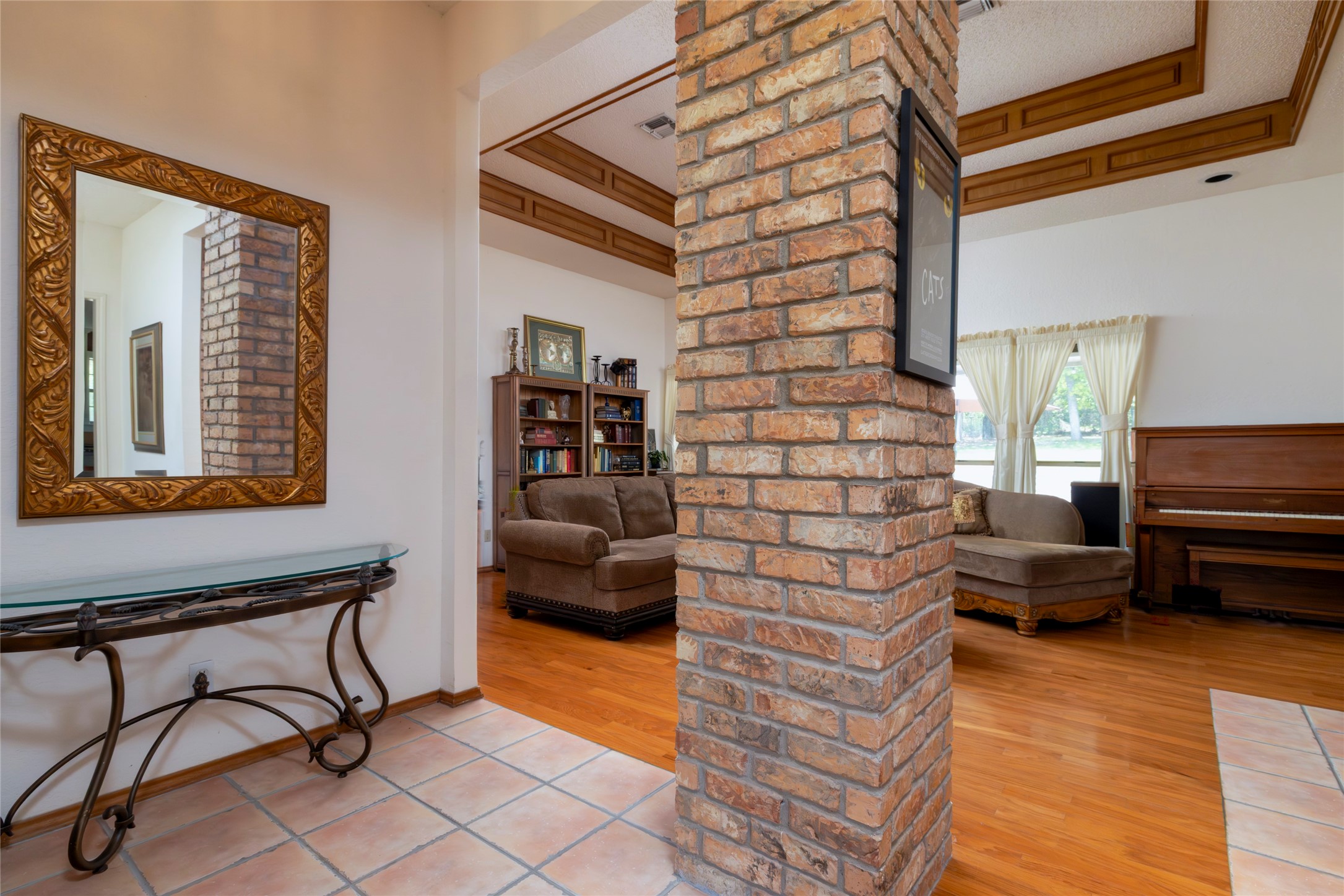111 Florine Court Hudson Oaks TX 76087