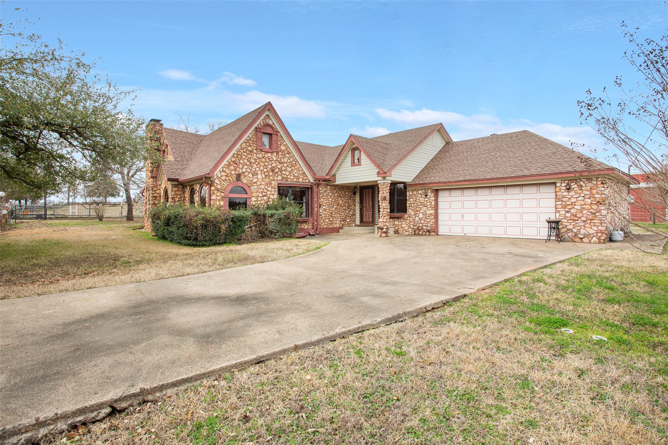 649 E Us Highway 84 Fairfield TX 75840
