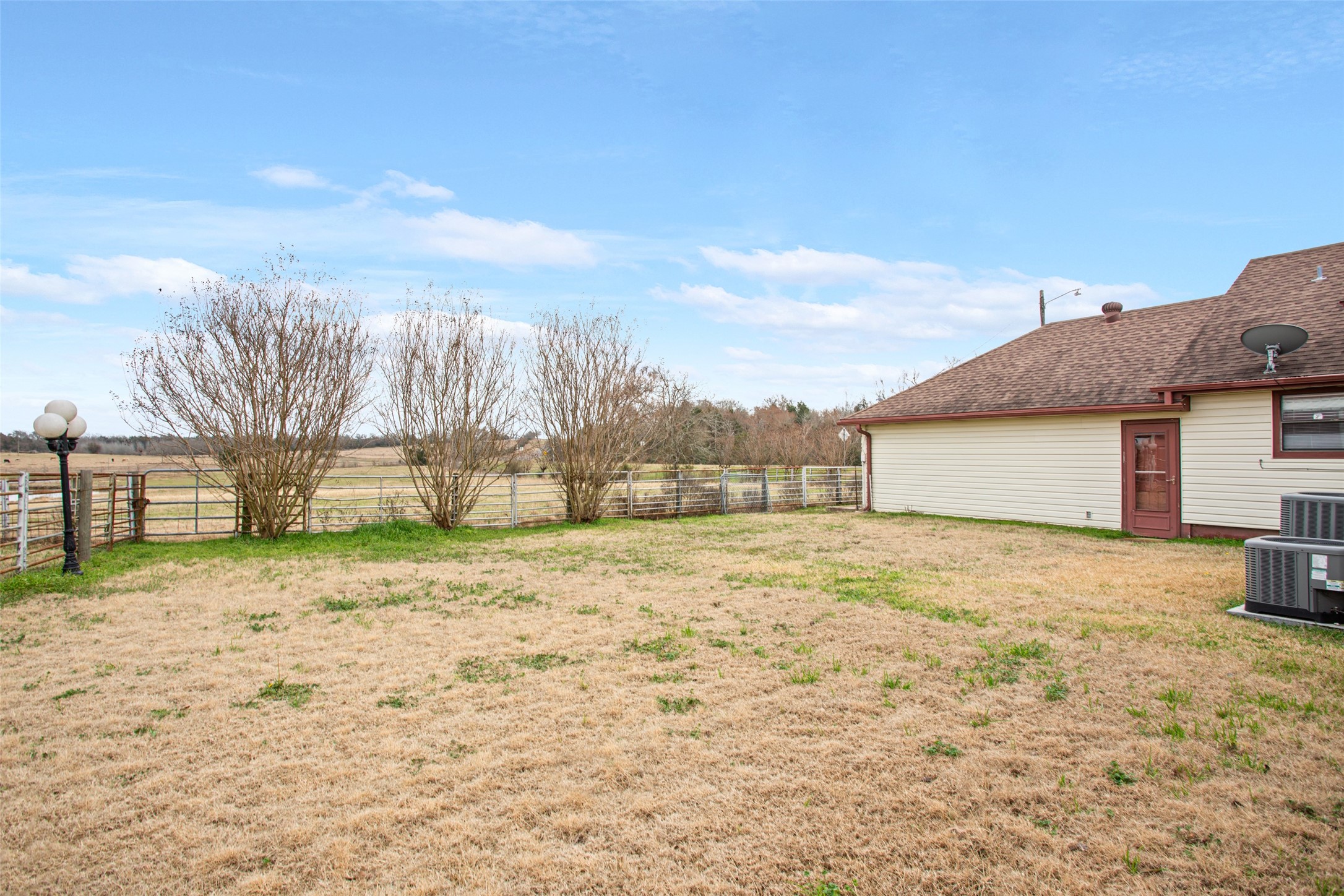 649 E Us Highway 84 Fairfield TX 75840