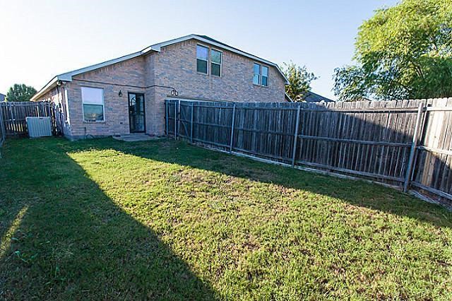 518 Monarch Drive Lancaster TX 75146