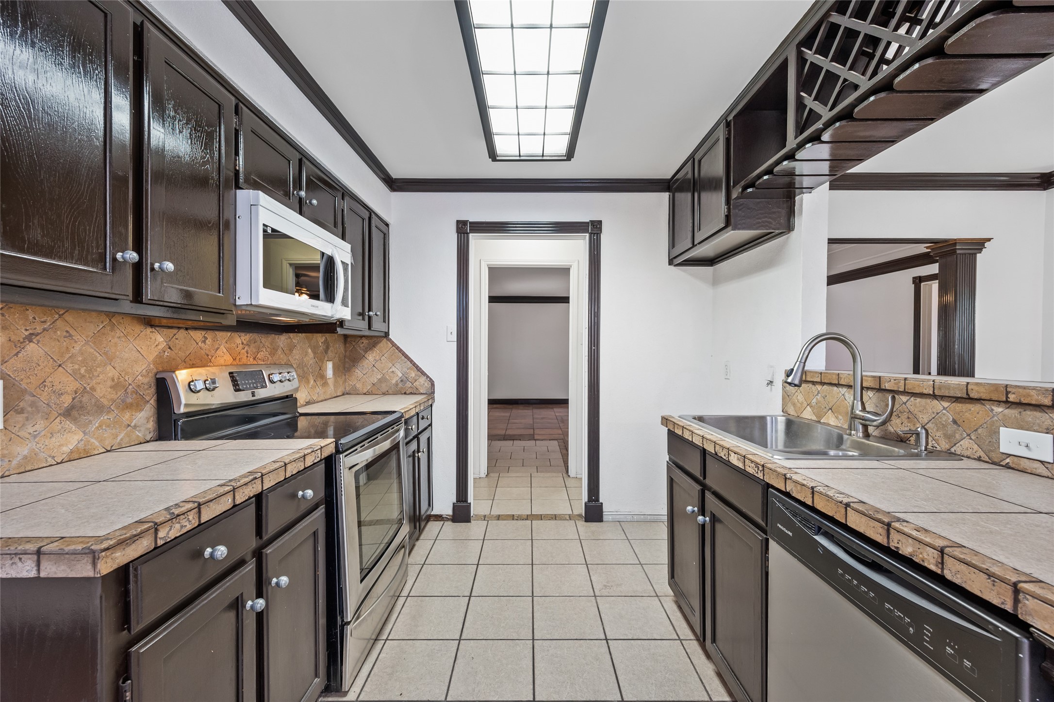 4106 Sunday Hill Drive Arlington TX 76016