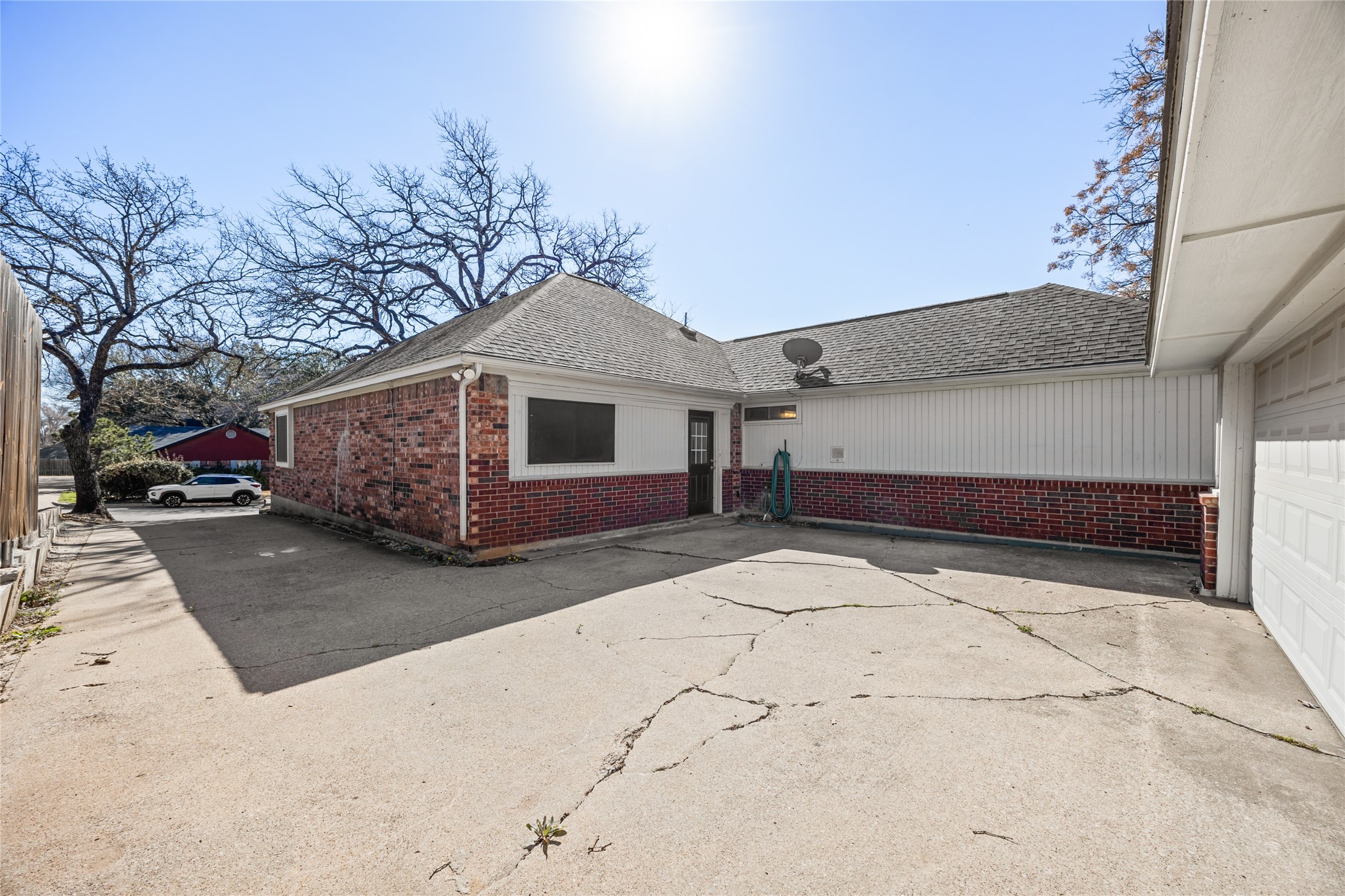 4106 Sunday Hill Drive Arlington TX 76016