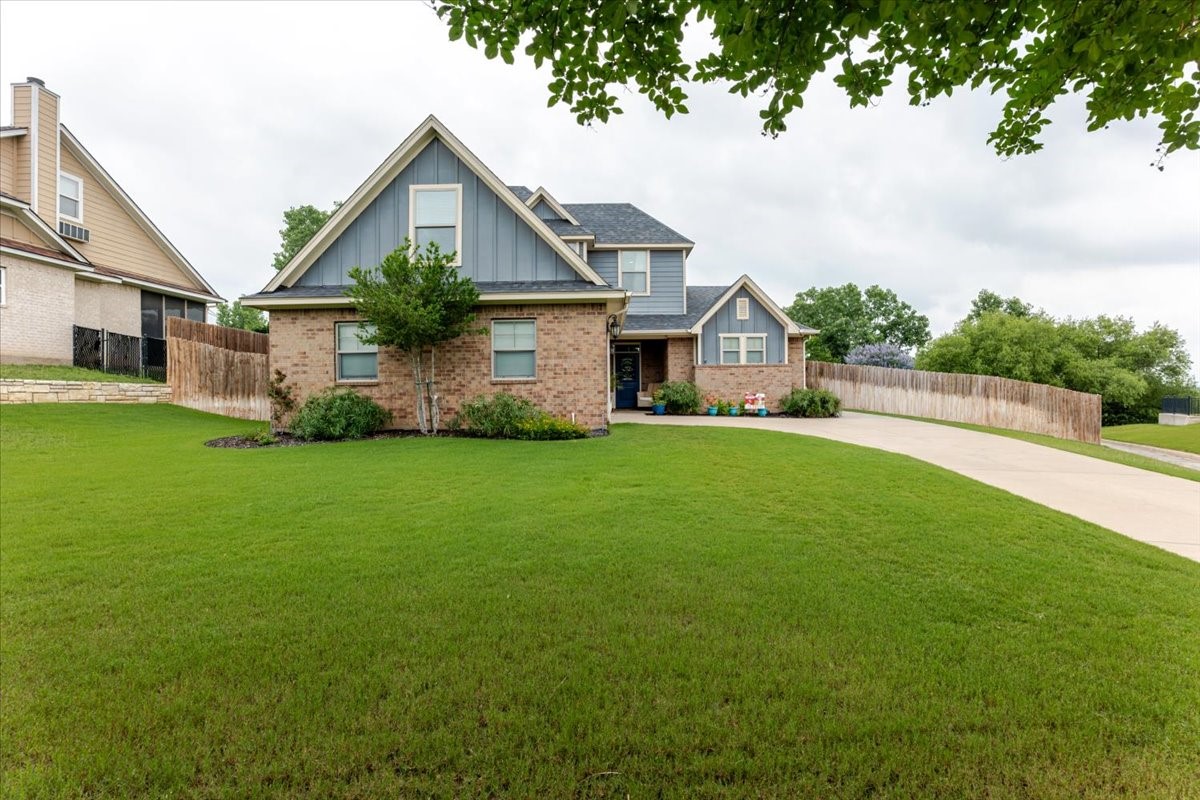 112 Camelot Street Glen Rose TX 76043