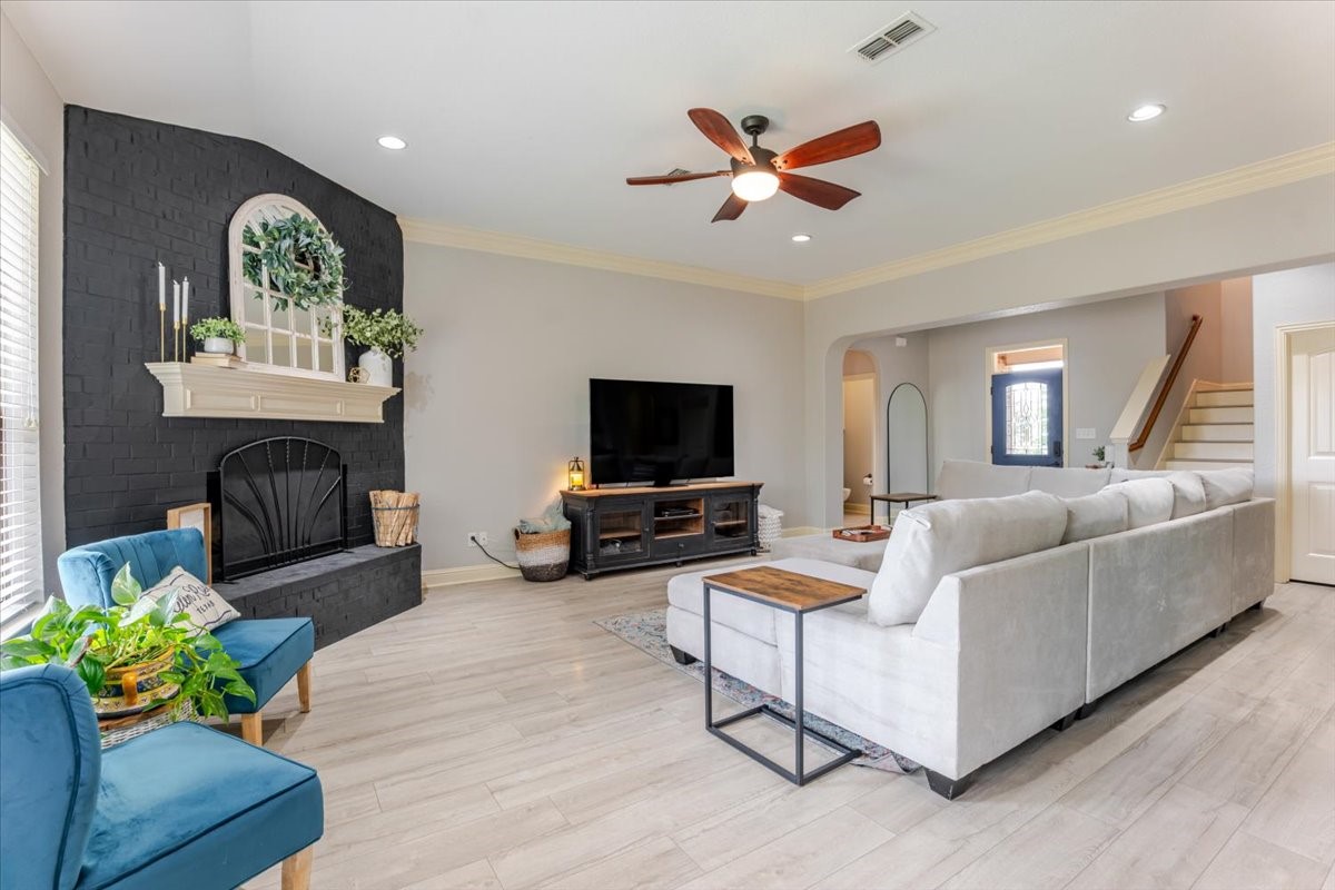 112 Camelot Street Glen Rose TX 76043