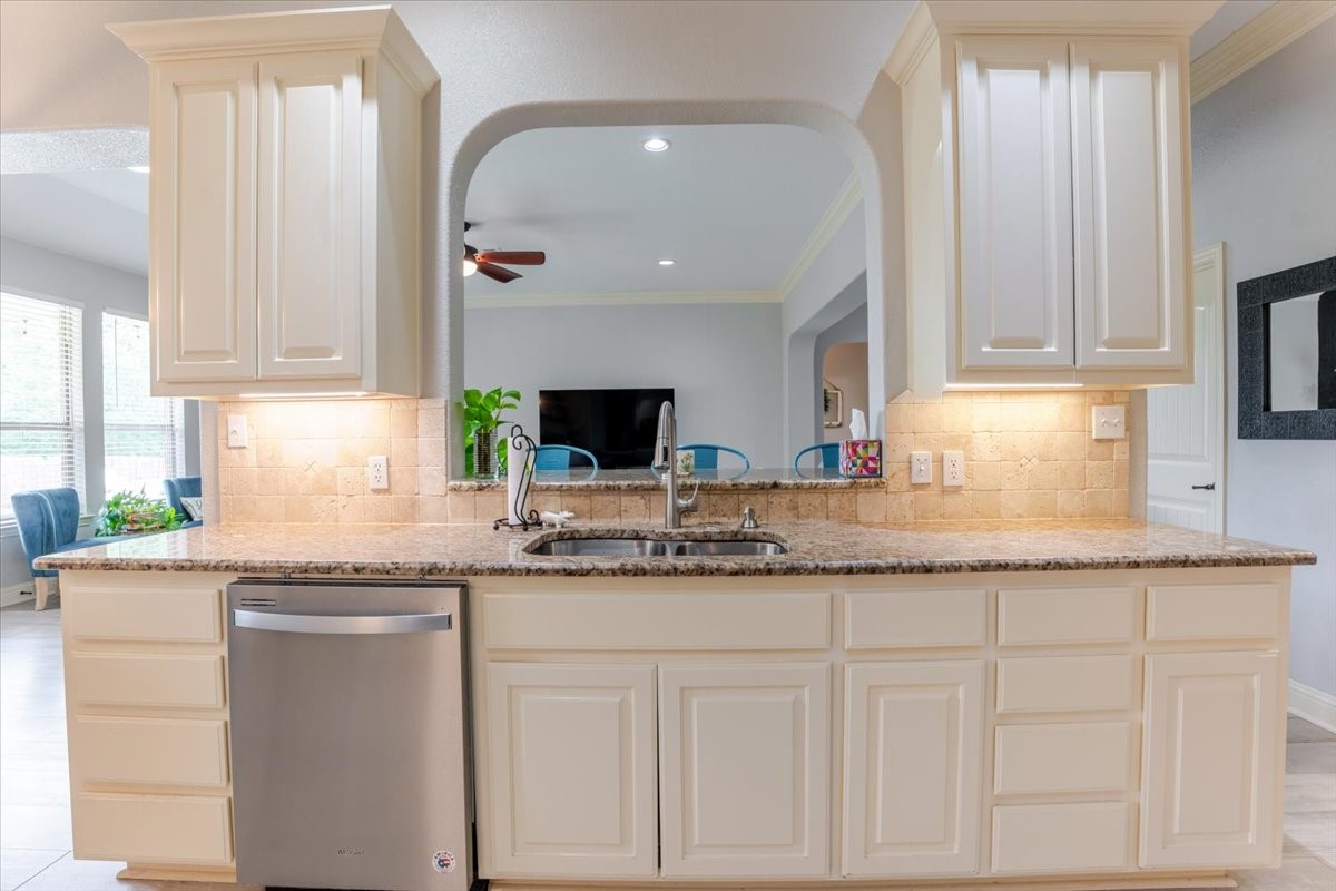 112 Camelot Street Glen Rose TX 76043