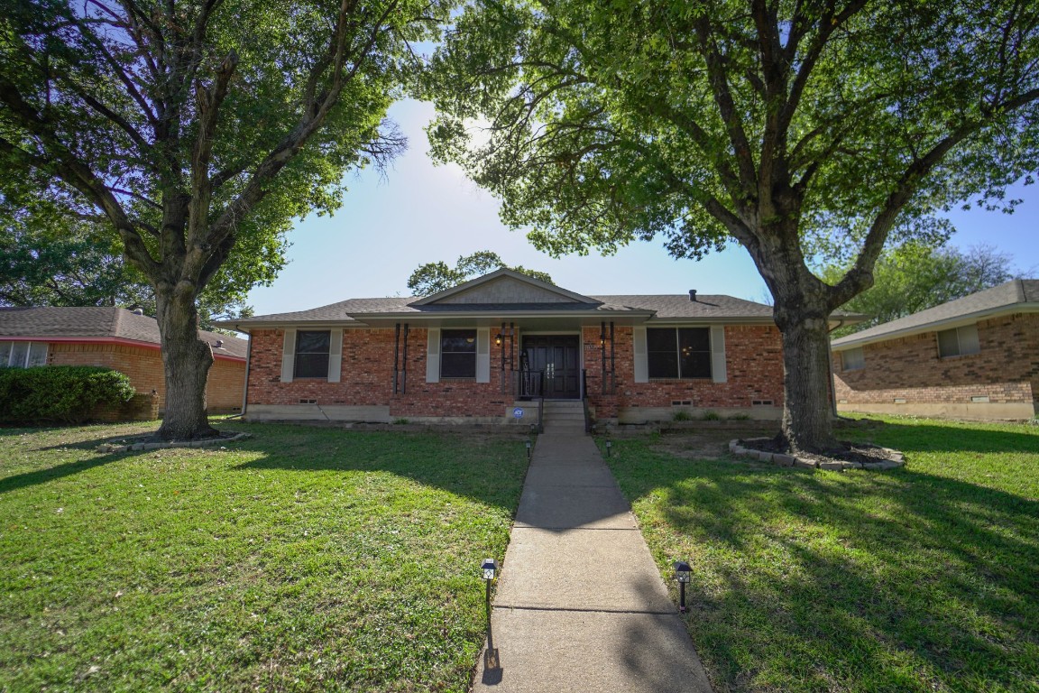 1856 Meadow Valley Lane Dallas TX 75232