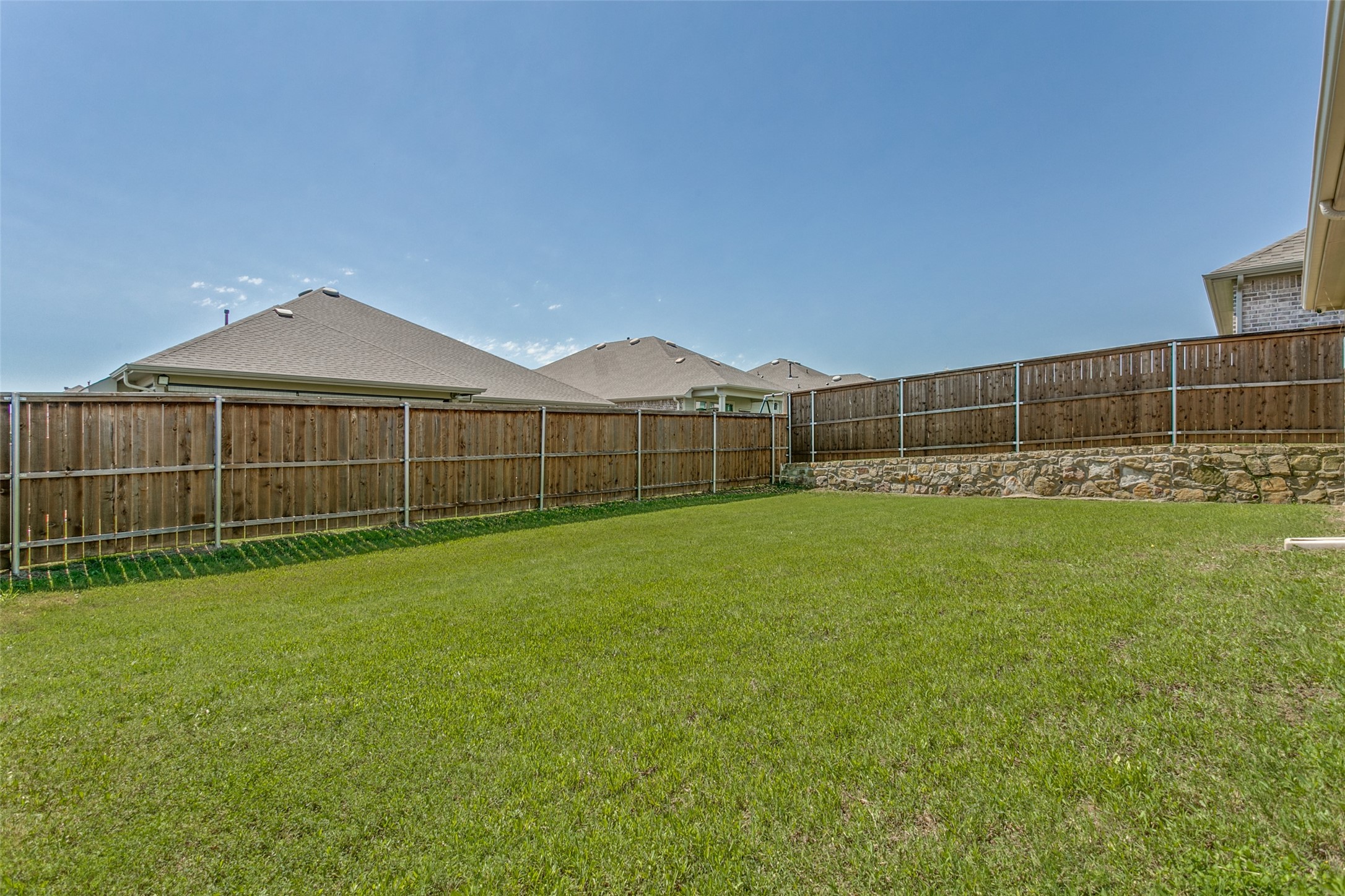 5432 High Pointe Drive Haltom City TX 76137