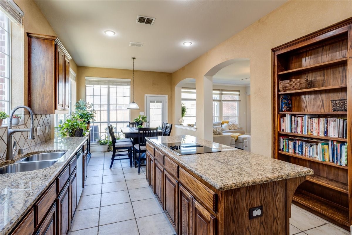 6205 Fieldcrest Lane Sachse TX 75048