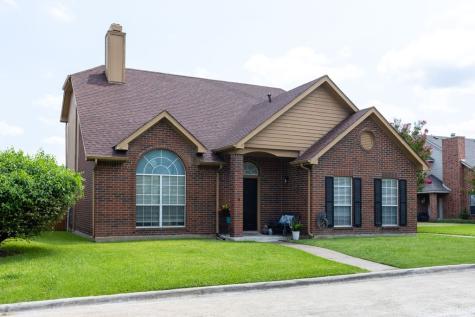 1814 Willow Creek Court Garland TX 75040