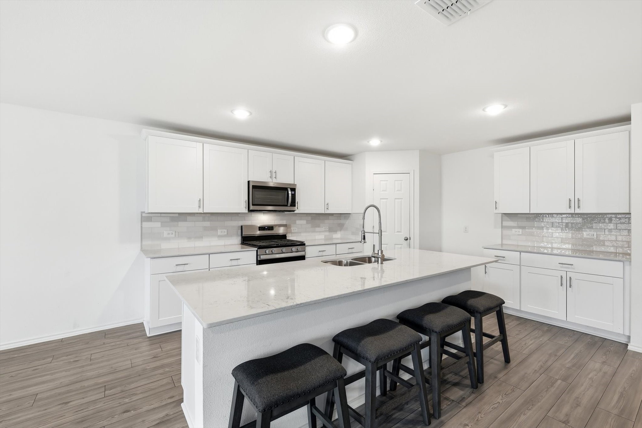 805 Shire Avenue Haslet TX 76052