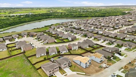 805 Shire Avenue Haslet TX 76052