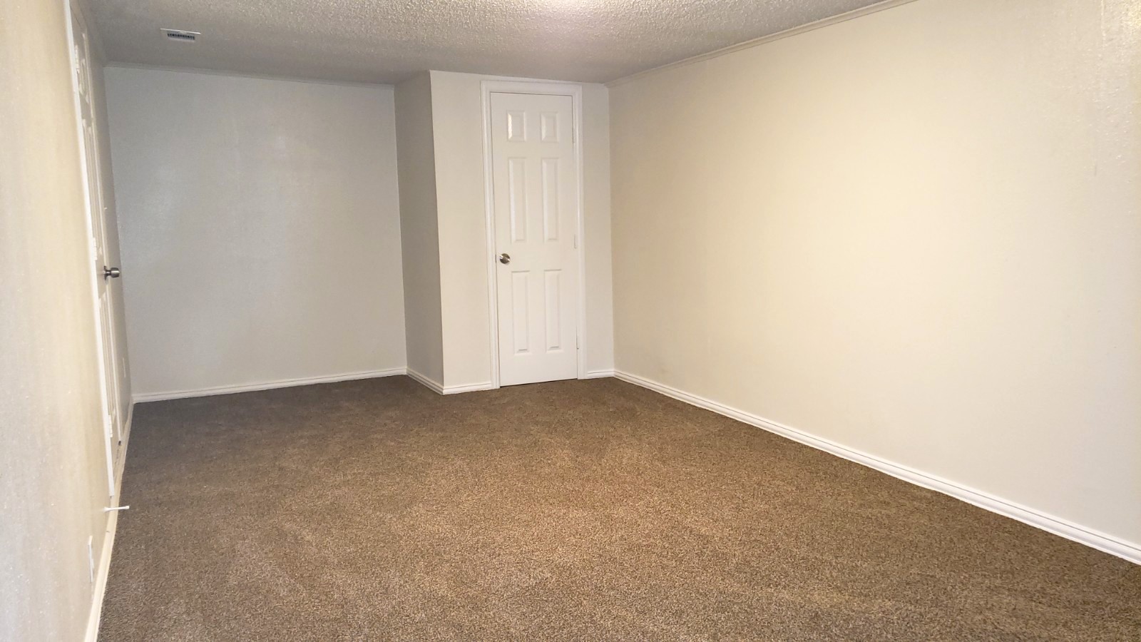 2810 W Elm Street Denison TX 75020