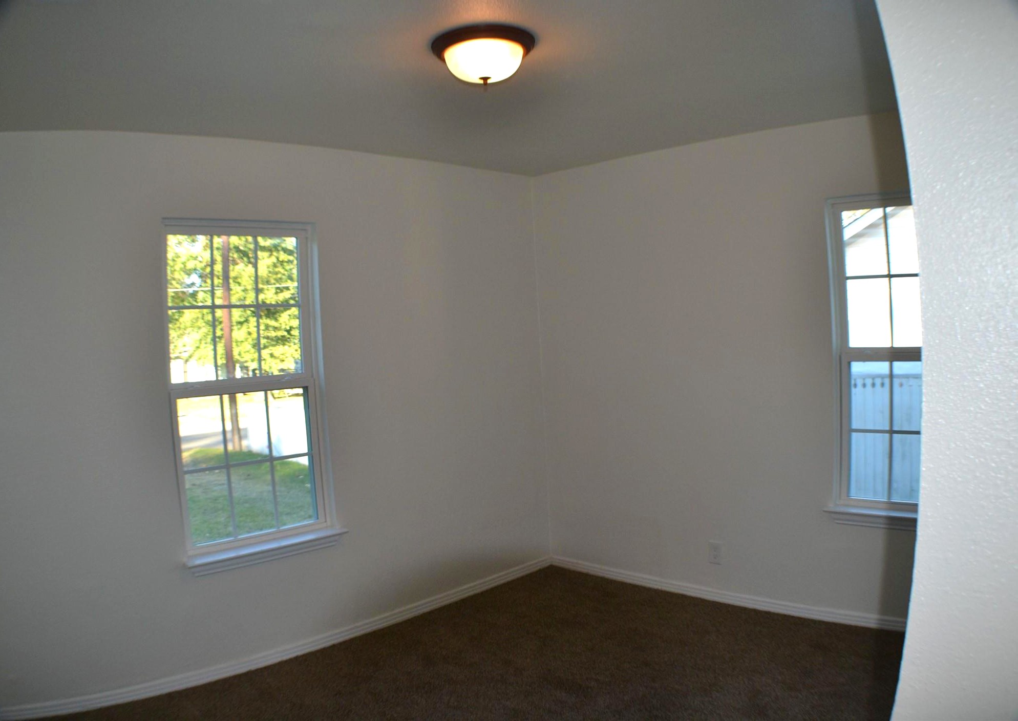 2810 W Elm Street Denison TX 75020