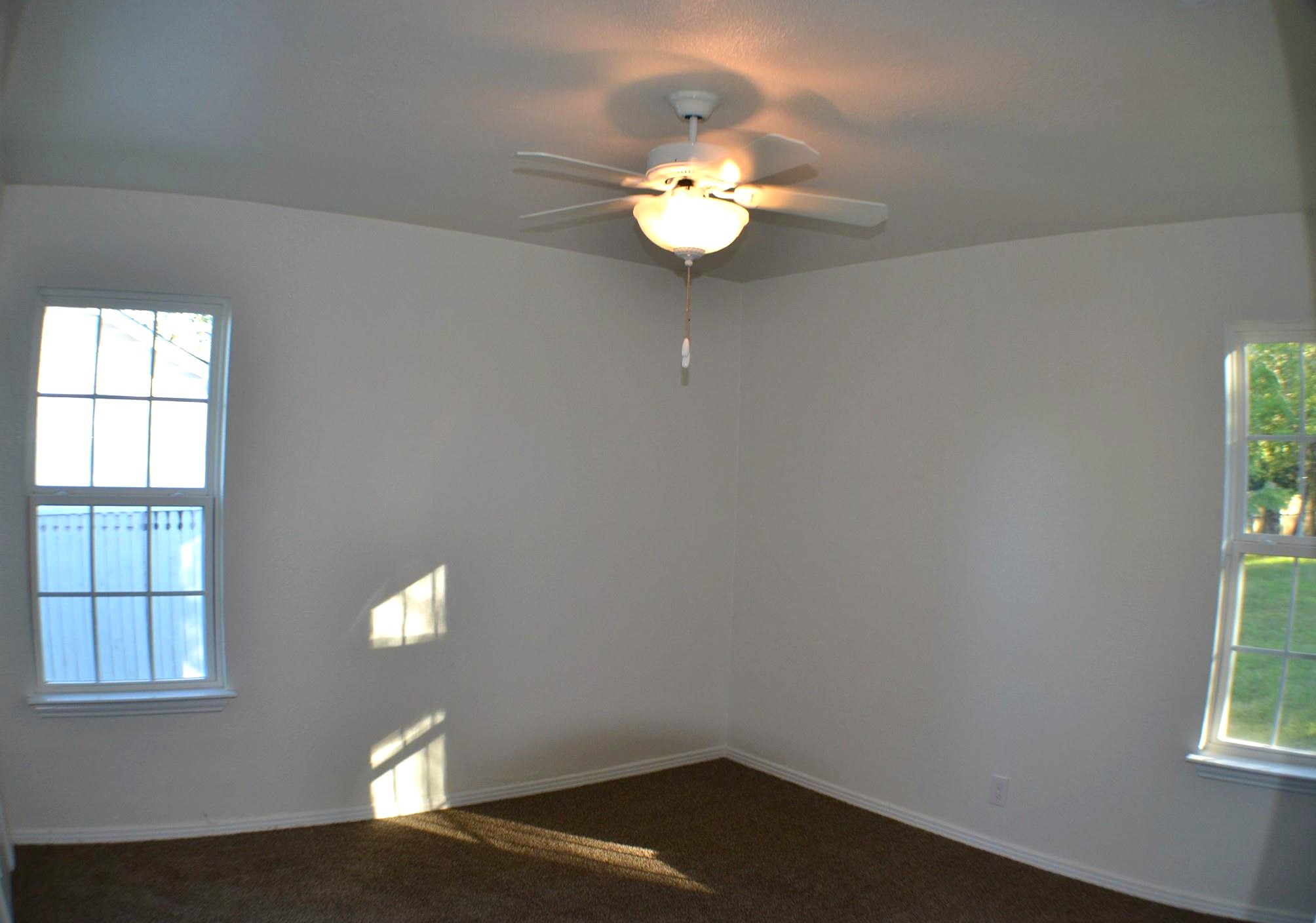 2810 W Elm Street Denison TX 75020