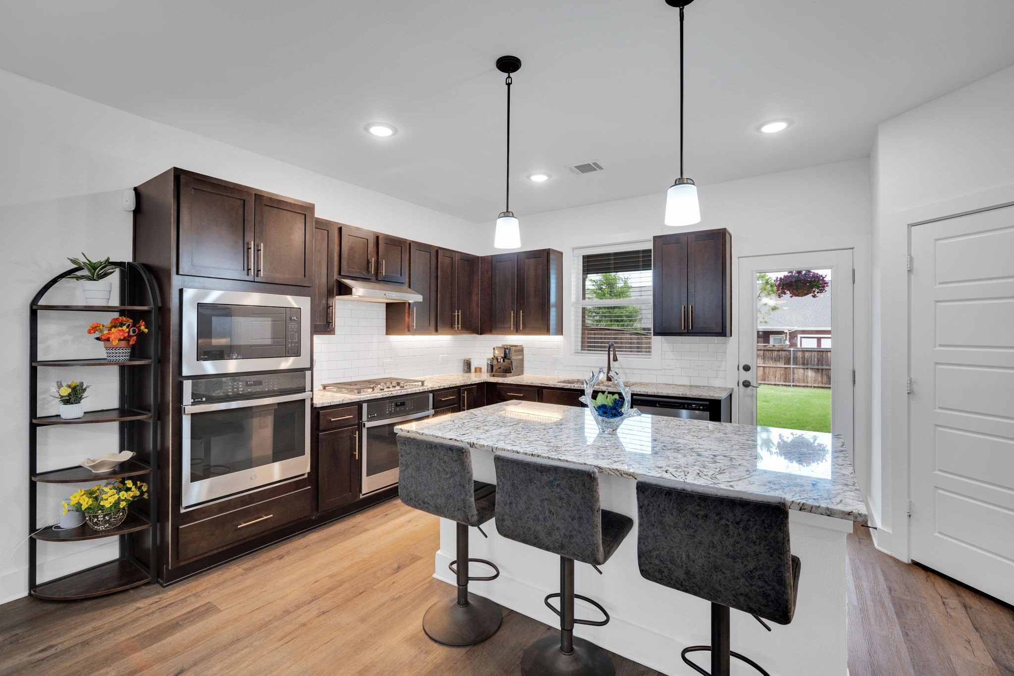 10935 Eva Mae Boulevard Grand Prairie TX 76065