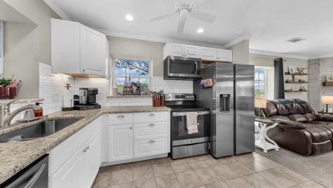 1739 Fm 67 Covington TX 76636
