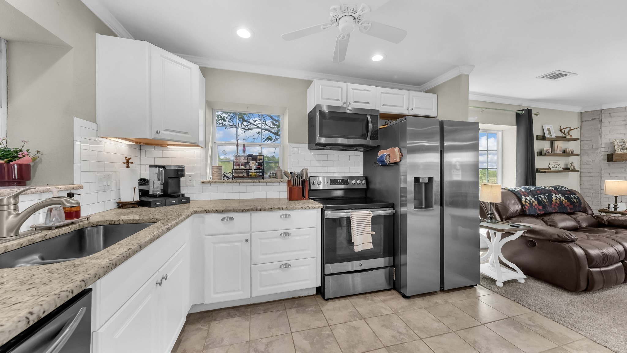 1739 Fm 67 Covington TX 76636
