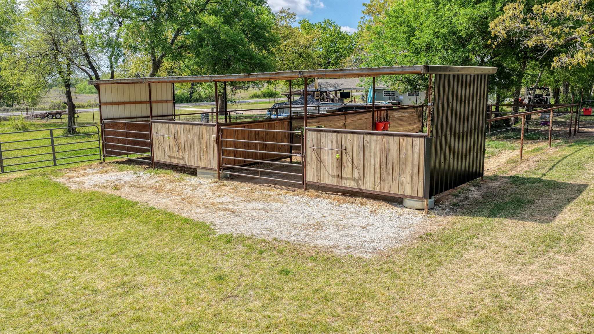 1739 Fm 67 Covington TX 76636