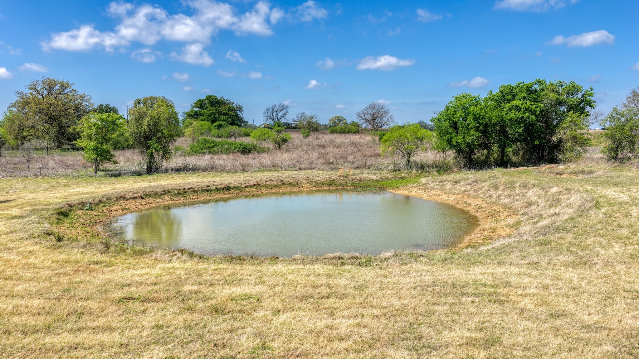 1739 Fm 67 Covington TX 76636