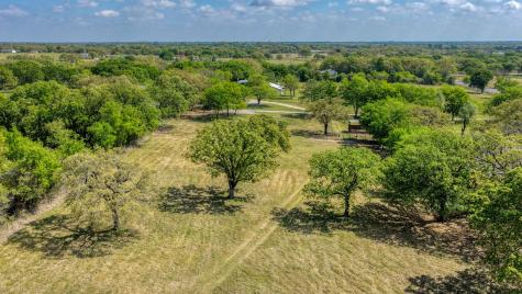 1739 Fm 67 Covington TX 76636