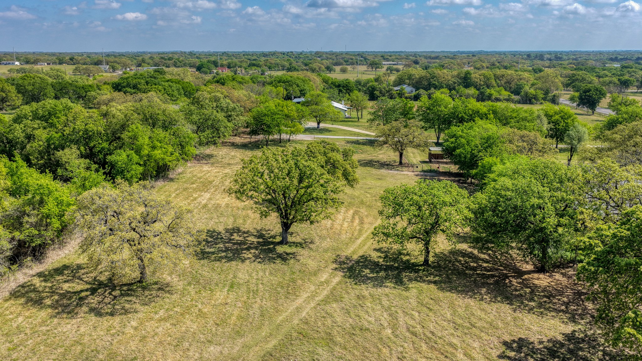 1739 Fm 67 Covington TX 76636